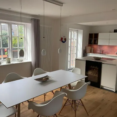 Hus Lepen Wil Ferienhaus *